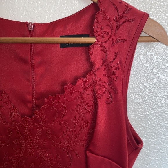 CDC Red Floral Midi Tank Sweetheart Neck Dress - Picture 3 of 9